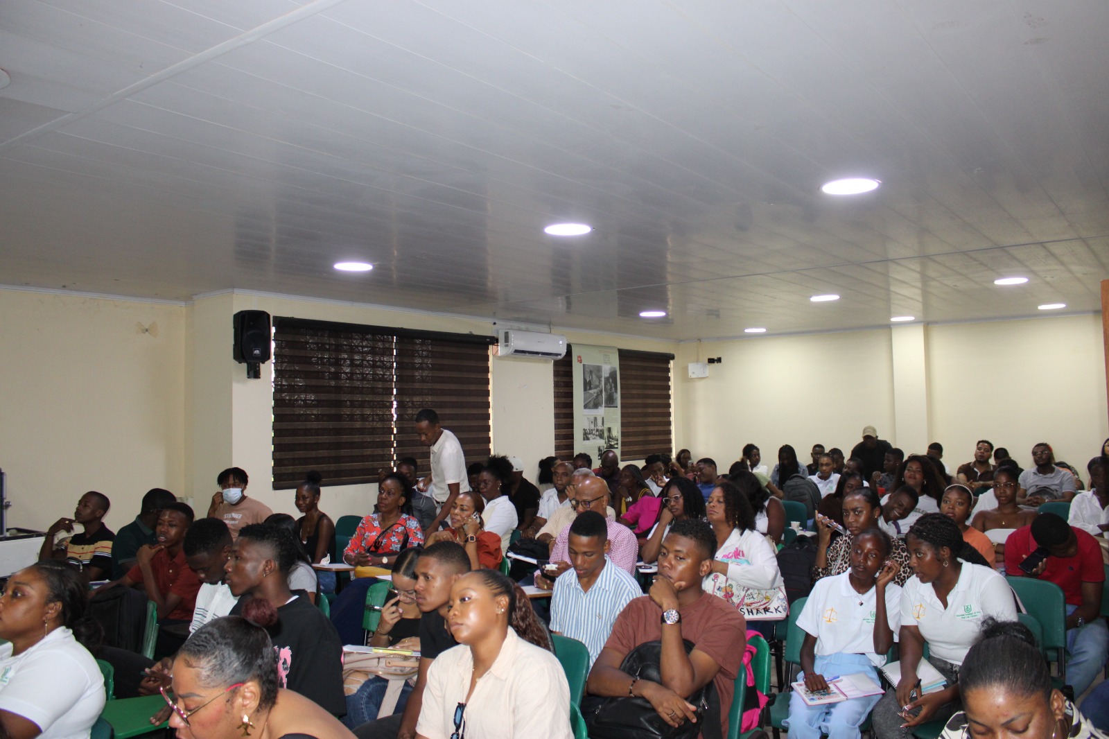 Exitosa jornada académica sobre derecho, paz y comunidades afrodescendientes en la UTCH 