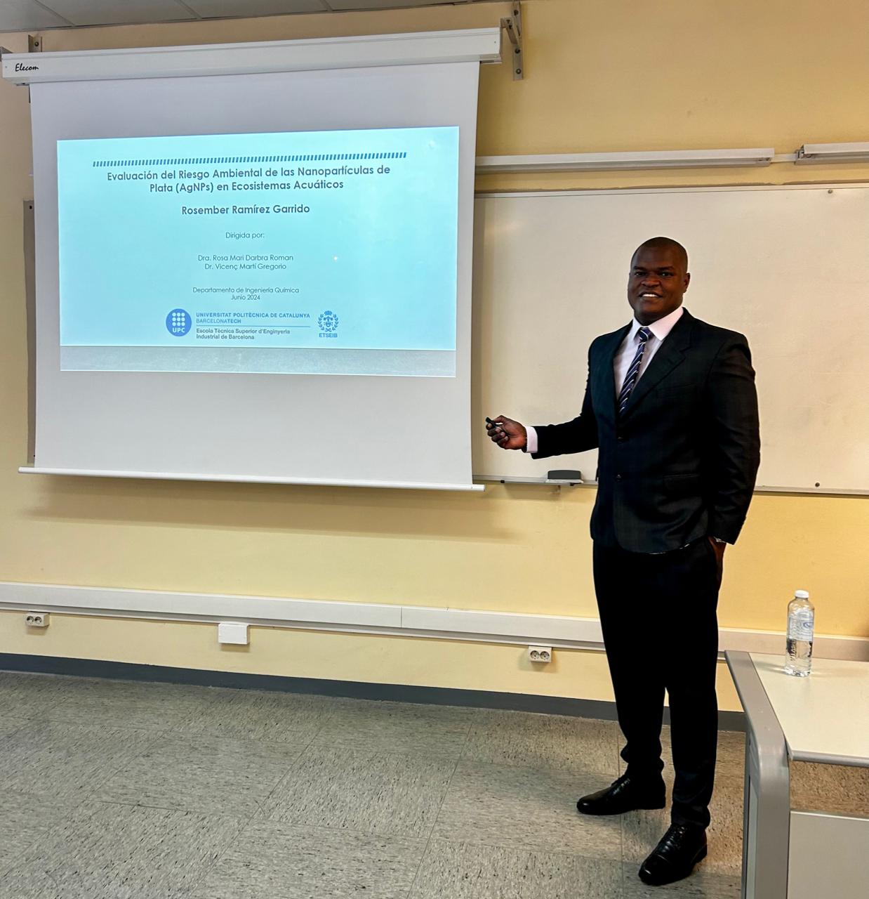 display: block; margin-left: auto; margin-right: auto;