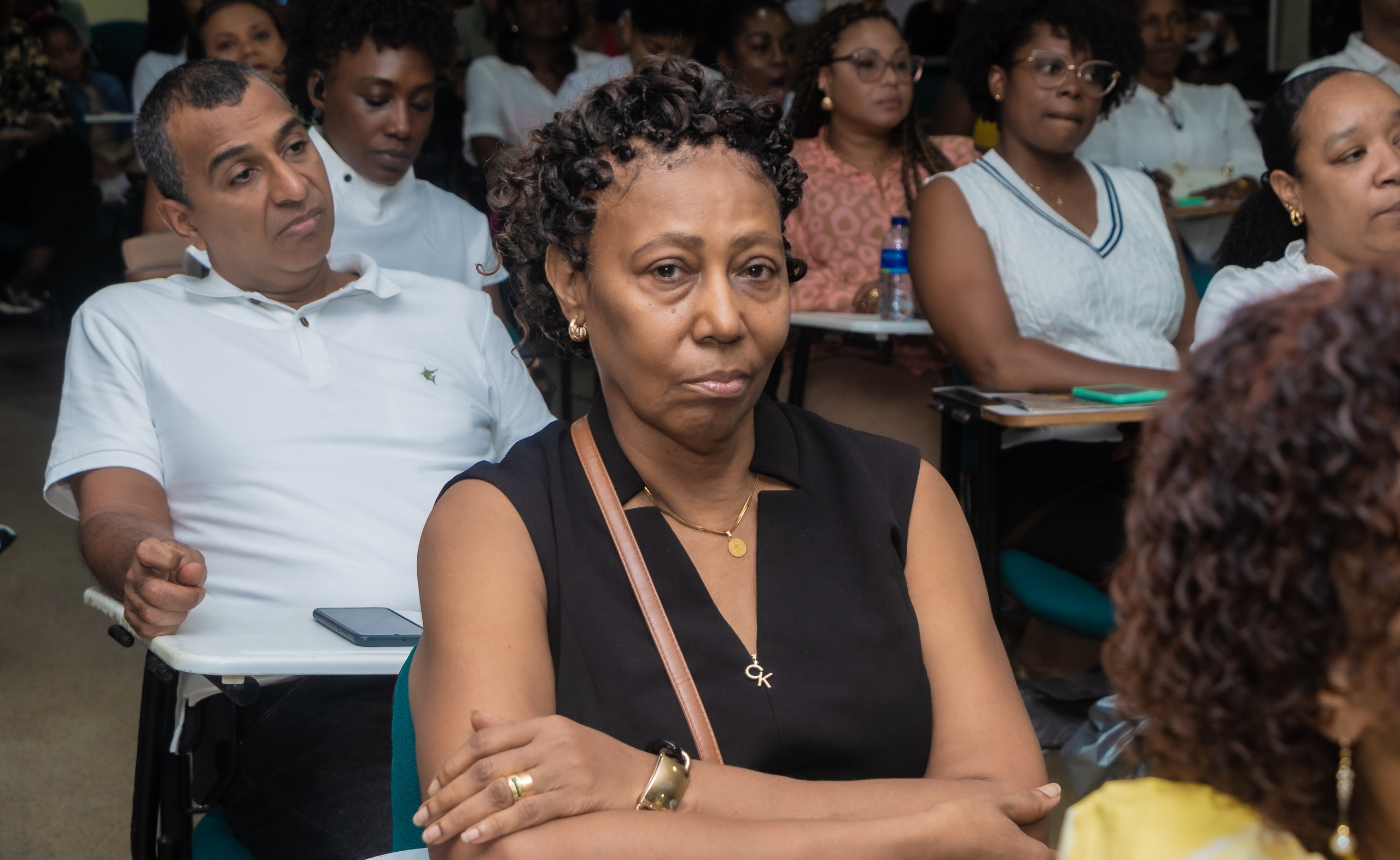 c4c905f9 c565 4443 becd 77810ea117d3