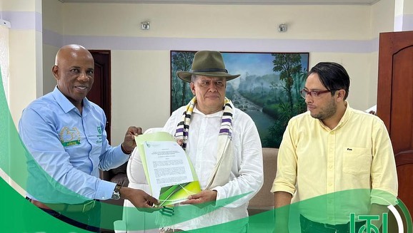  Senadores Omar de Jesús Restrepo Correa y Pedro Baracuto.